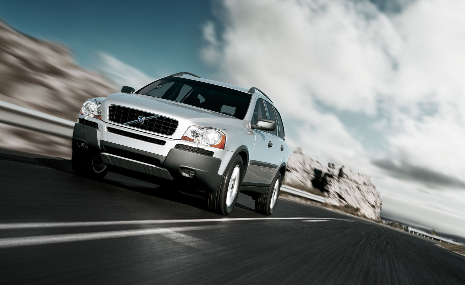 40-XC90_CarAction.jpg