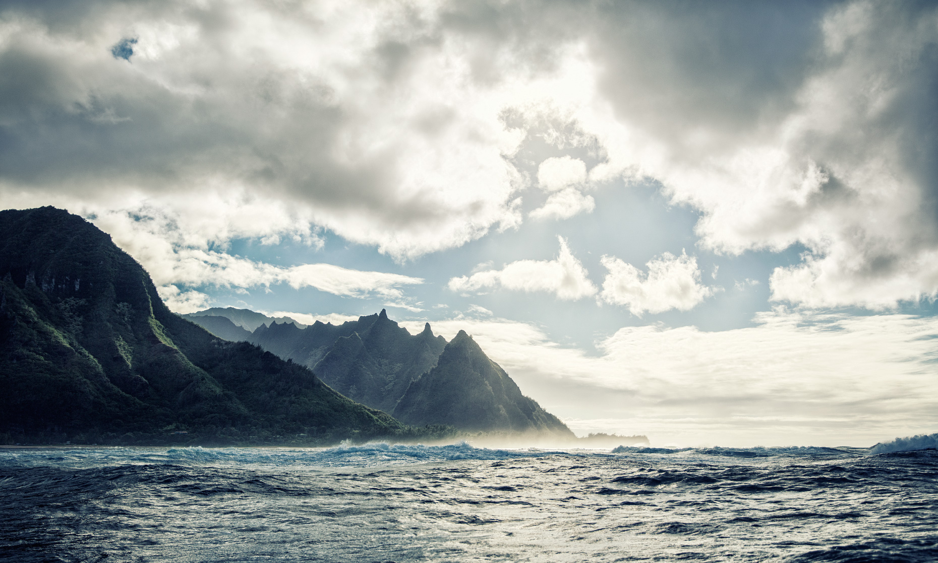 Thule_Kauai_EOS_Day2_RAW_0668_AE